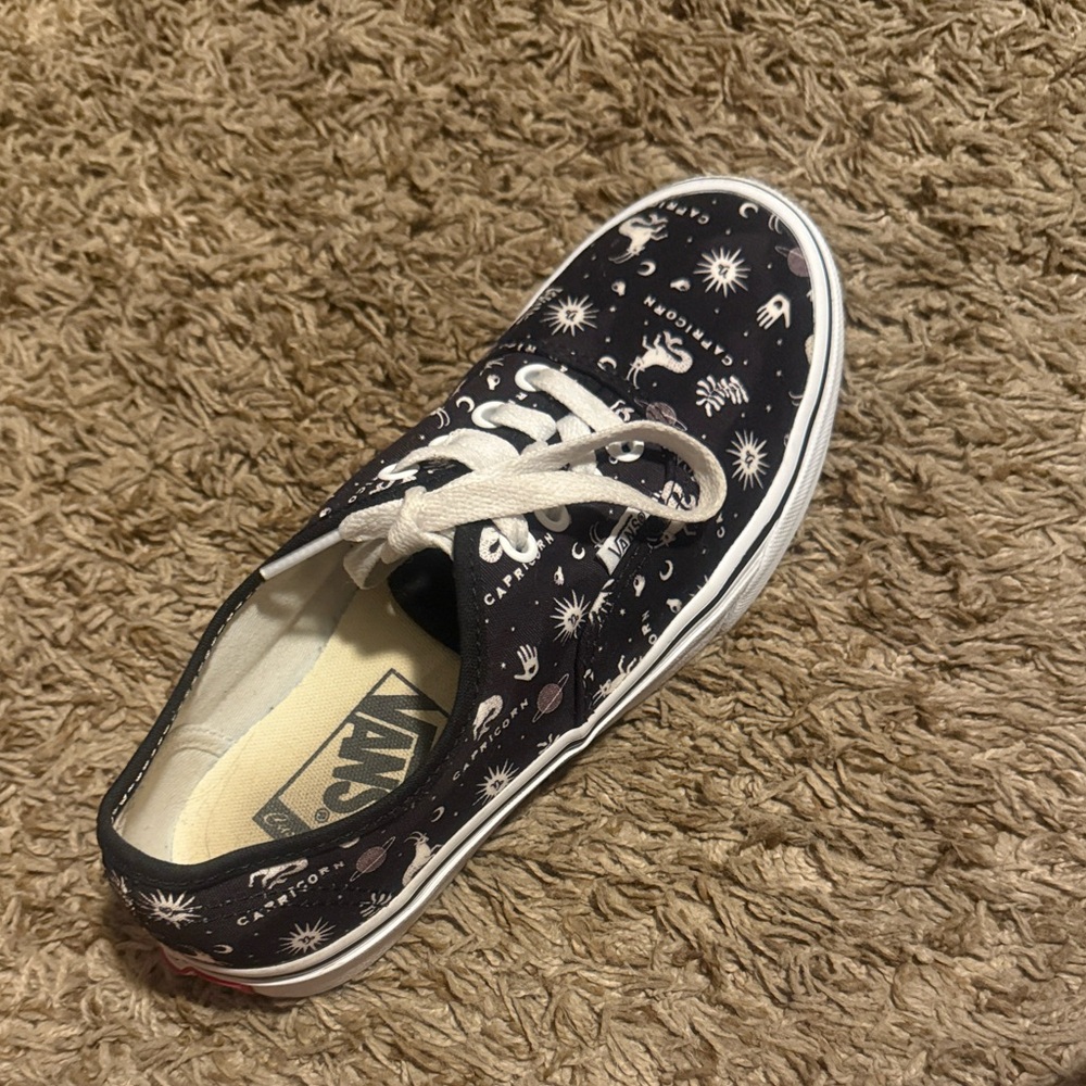 Vans women’s custom Capricorn zodiac sign - Picture 2 of 4